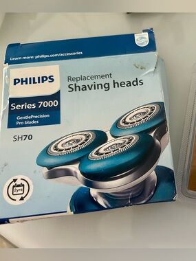 Electric Razor Replacement Shaving Heads, Philips Norelco Series 7000/SH70